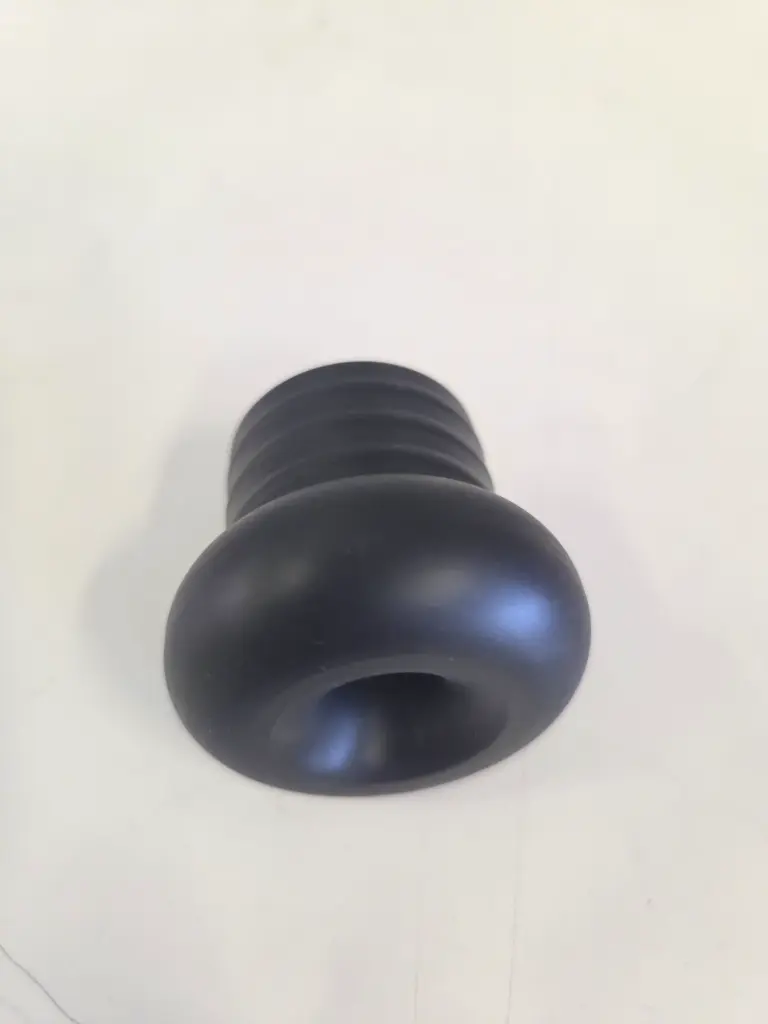 Front Wiskerpole End - MAS